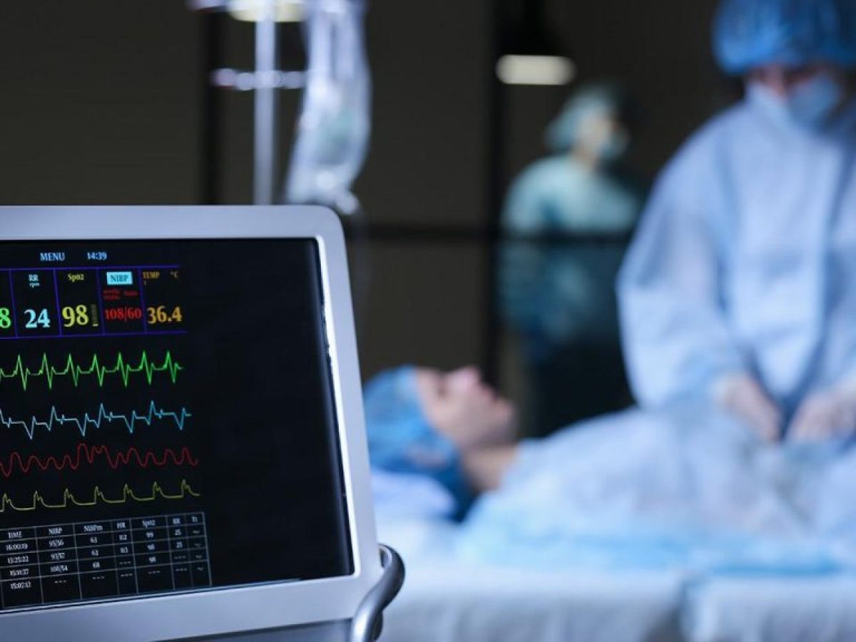 ΕΟΔΥ: 3 νέοι θάνατοι ασθενών με γρίπη και 2 με CoViD