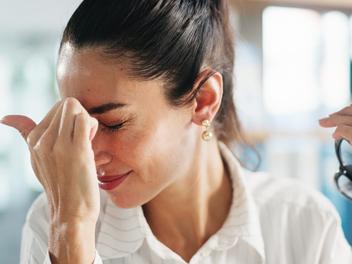 Γιατί οι γυναίκες ταλαιπωρούνται περισσότερο από ημικρανίες;