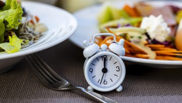 Η διαλειμματική νηστεία δεν είναι πιο αποτελεσματική από την κλασική δίαιτα, έδειξε νέα μελέτη