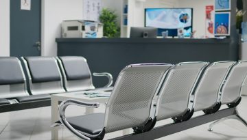 &Iota;&alpha;&tau;&rho;&iota;&kappa;ό&sigmaf; &Sigma;ύ&lambda;&lambda;&omicron;&gamma;&omicron;&sigmaf; &Pi;&epsilon;&iota;&rho;&alpha;&iota;ά: &Alpha;&nu;&alpha;&gamma;&kappa;&alpha;ί&alpha; &eta; &omicron;&upsilon;&sigma;&iota;&alpha;&sigma;&tau;&iota;&kappa;ή &epsilon;&nu;ί&sigma;&chi;&upsilon;&sigma;&eta; &tau;&omega;&nu; &Kappa;έ&nu;&tau;&rho;&omega;&nu; &Upsilon;&gamma;&epsilon;ί&alpha;&sigmaf;