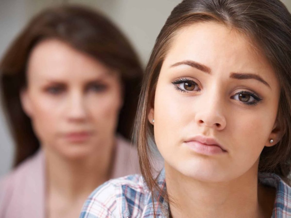 Υπερφαγία στους εφήβους: Μια σιωπηλή μάστιγα