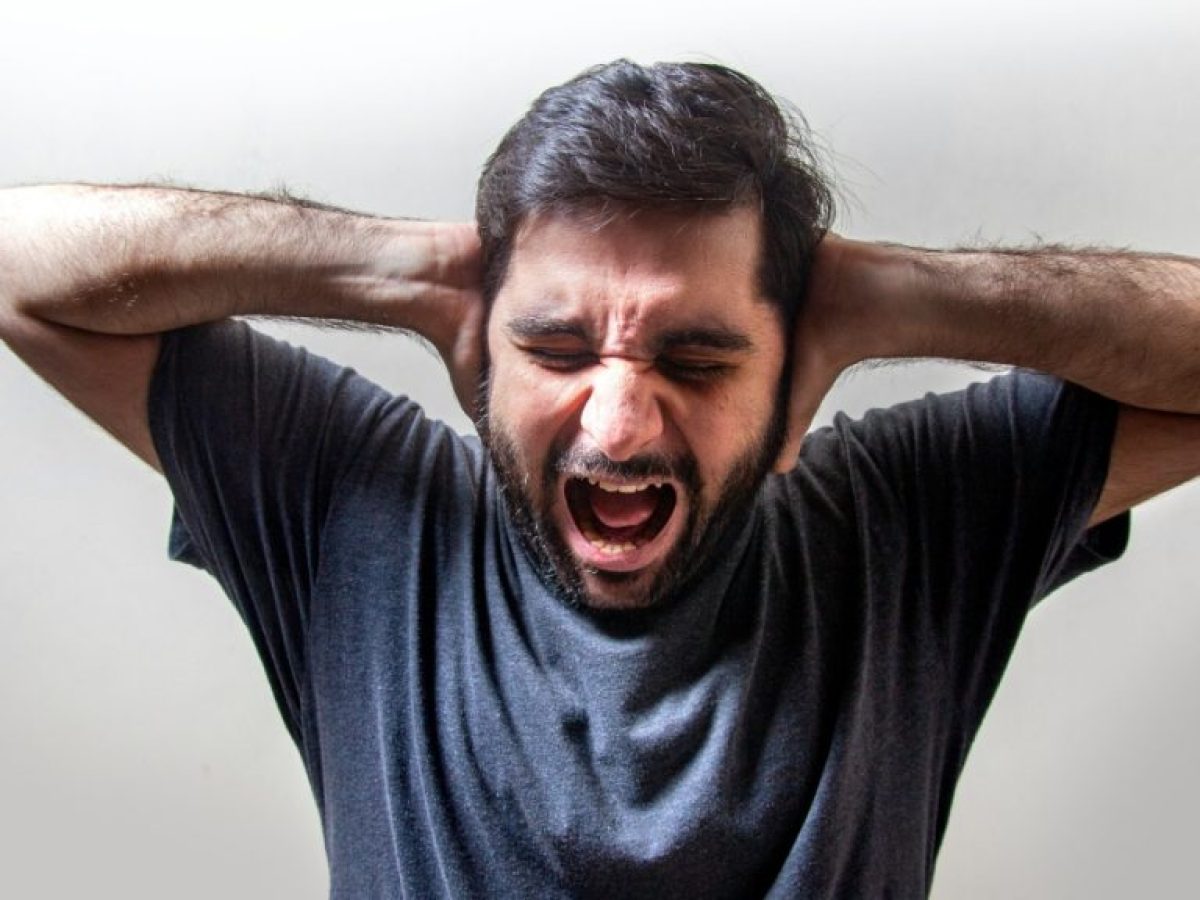 Κρίση πανικού: Αιτίες, συμπτώματα και αντιμετώπιση 