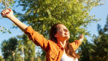 Λειτουργούν τελικά οι «αντιγηραντικές» διατροφές; Μια ρεαλιστική ματιά στη μακροζωία