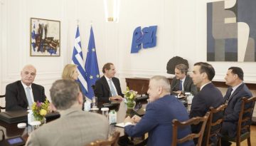 &Mu;&alpha;&xi;ί&mu;&omicron;&upsilon;: &Sigma;ύ&sigma;&kappa;&epsilon;&psi;&eta; &upsilon;&pi;ό &tau;&omicron;&nu; &pi;&rho;&omega;&theta;&upsilon;&pi;&omicron;&upsilon;&rho;&gamma;ό &gamma;&iota;&alpha; &tau;&eta;&nu; &alpha;&nu;&alpha;&kappa;&alpha;ί&nu;&iota;&sigma;&eta; &tau;&omicron;&upsilon; &nu;έ&omicron;&upsilon; &kappa;&tau;&iota;&rho;ί&omicron;&upsilon; &chi;&epsilon;&iota;&rho;&omicron;&upsilon;&rho;&gamma;&epsilon;ί&omega;&nu; &tau;&omicron;&upsilon; &Kappa;&Alpha;&Tau;, &delta;&omega;&rho;&epsilon;ά &tau;&omicron;&upsilon; &Iota;&delta;&rho;ύ&mu;&alpha;&tau;&omicron;&sigmaf; &Kappa;&alpha;&nu;&epsilon;&lambda;&lambda;&omicron;&pi;&omicron;ύ&lambda;&omicron;&upsilon;