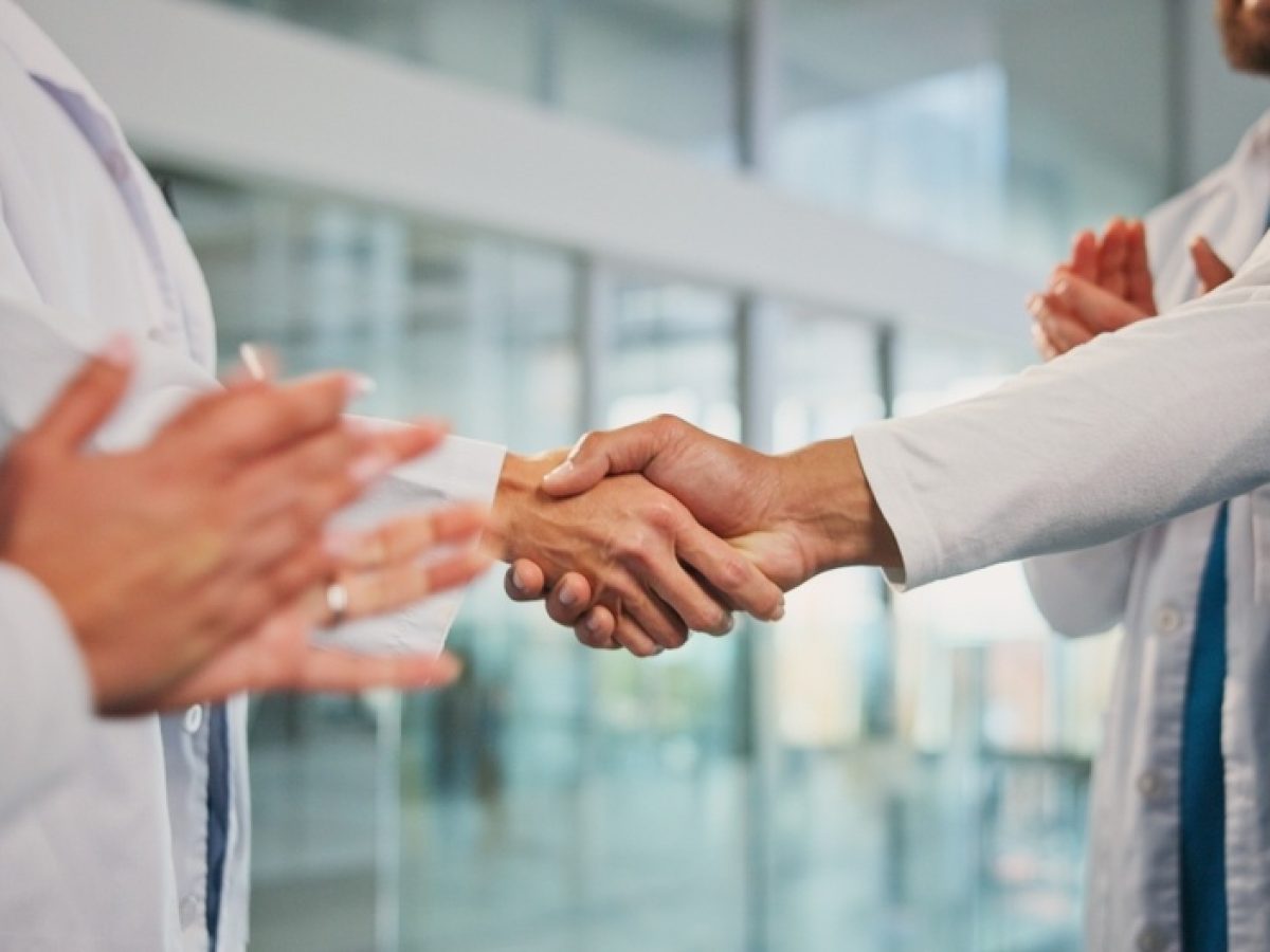 ΠΙΣ: Νέα ψηφιακή πλατφόρμα για καταχώριση και αναζήτηση θέσεων εργασίας ιατρών