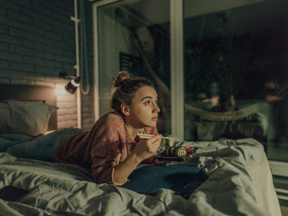 Σταματήστε να τρώτε 3 ώρες πριν τον ύπνο για να βελτιώσετε την υγεία της καρδιάς σας