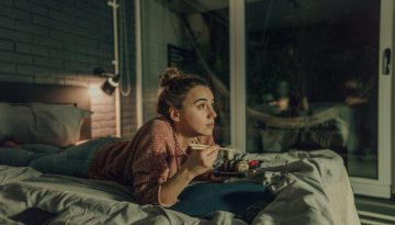 Σταματήστε να τρώτε 3 ώρες πριν τον ύπνο για να βελτιώσετε την υγεία της καρδιάς σας