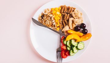 Τι να μην κάνεις 3 ώρες πριν τον ύπνο για να προστατεύσεις την καρδιά σου