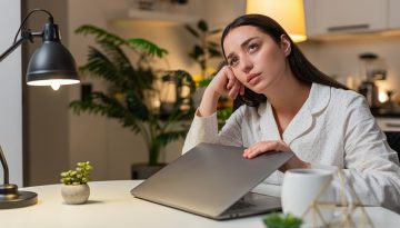 Άγχος στη δουλειά: Πώς επηρεάζει την υγεία και τις σχέσεις μας