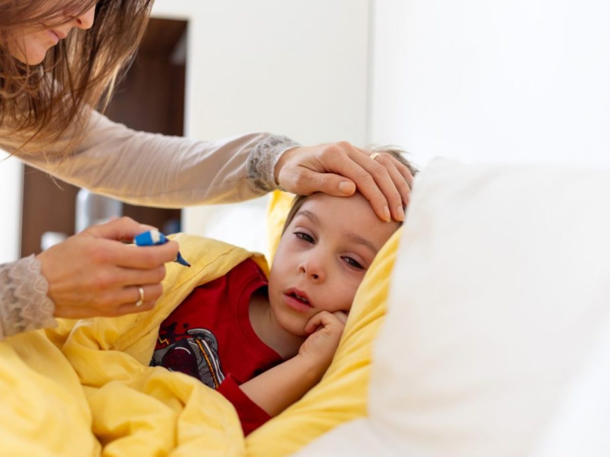 Αναπνευστικός συγκυτιακός ιός (RSV): Πότε να πάτε το παιδί στον γιατρό