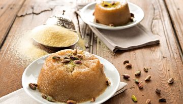 Χαλβάς σιμιγδαλένιος με φιστίκι