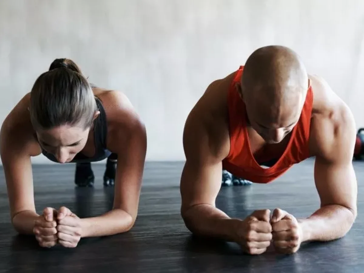 Δοκίμασα να κάνω σανίδα 5 λεπτά κάθε μερα για 1 μήνα