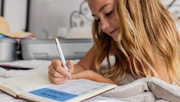 Γιατί τα παιδιά πρέπει να συνεχίσουν να γράφουν με το χέρι στο σχολείο