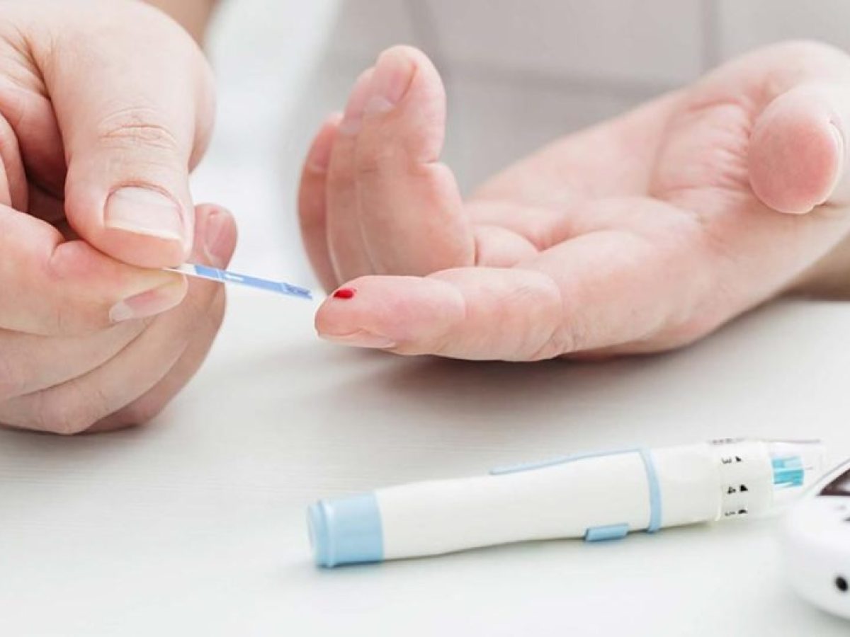 Οι συνήθειες που μπορούν να αυξήσουν το πρωινό σάκχαρο στο αίμα