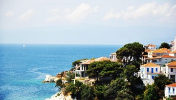 Η Σκιάθος το πρώτο νησί στην Ελλάδα με οργανωμένη στρατηγική τουρισμού για άτομα στο φάσμα του αυτισμού