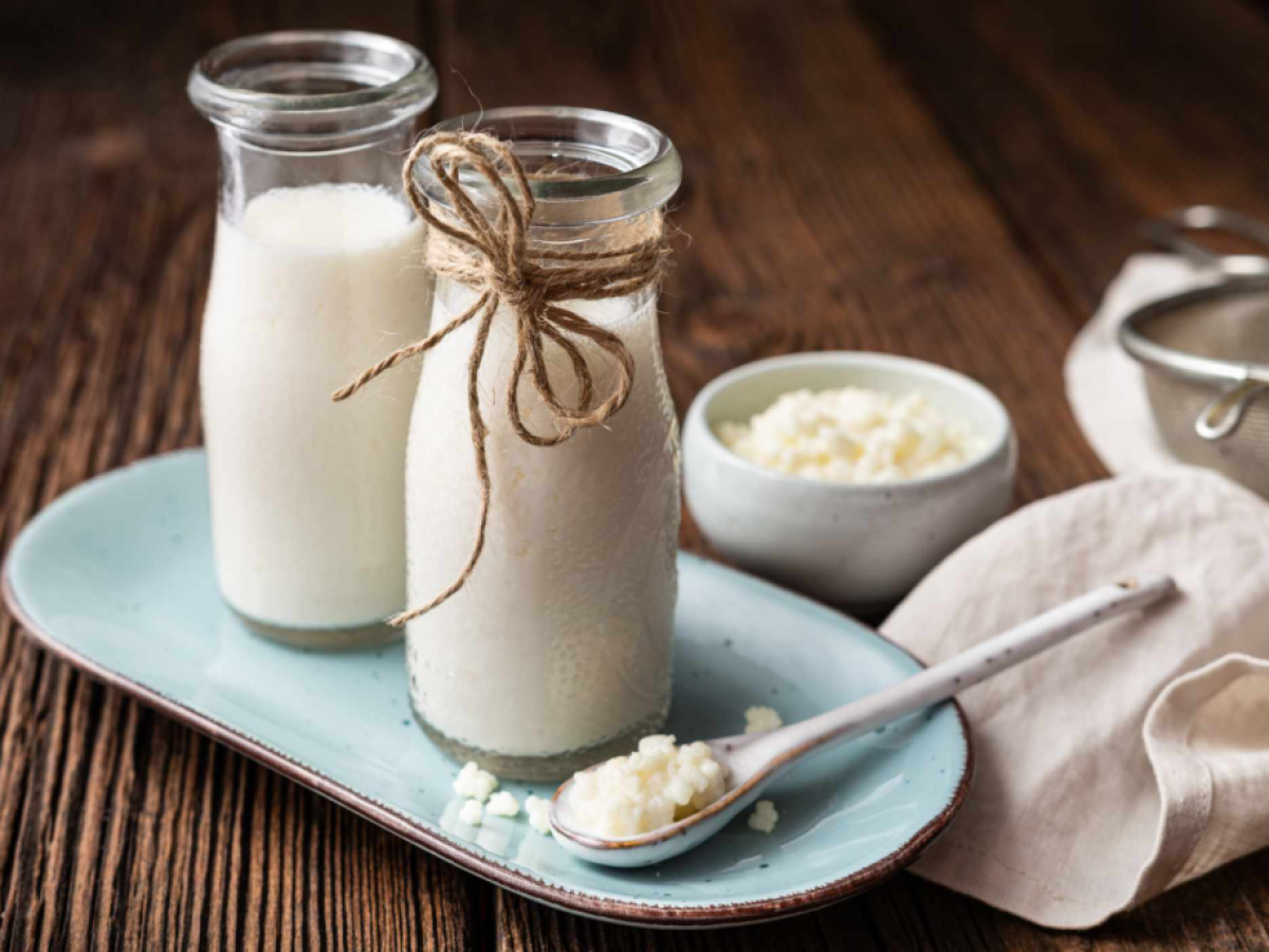 Κεφίρ: Τι είναι και γιατί φημίζεται για τα πολυάριθμα οφέλη του για την υγεία