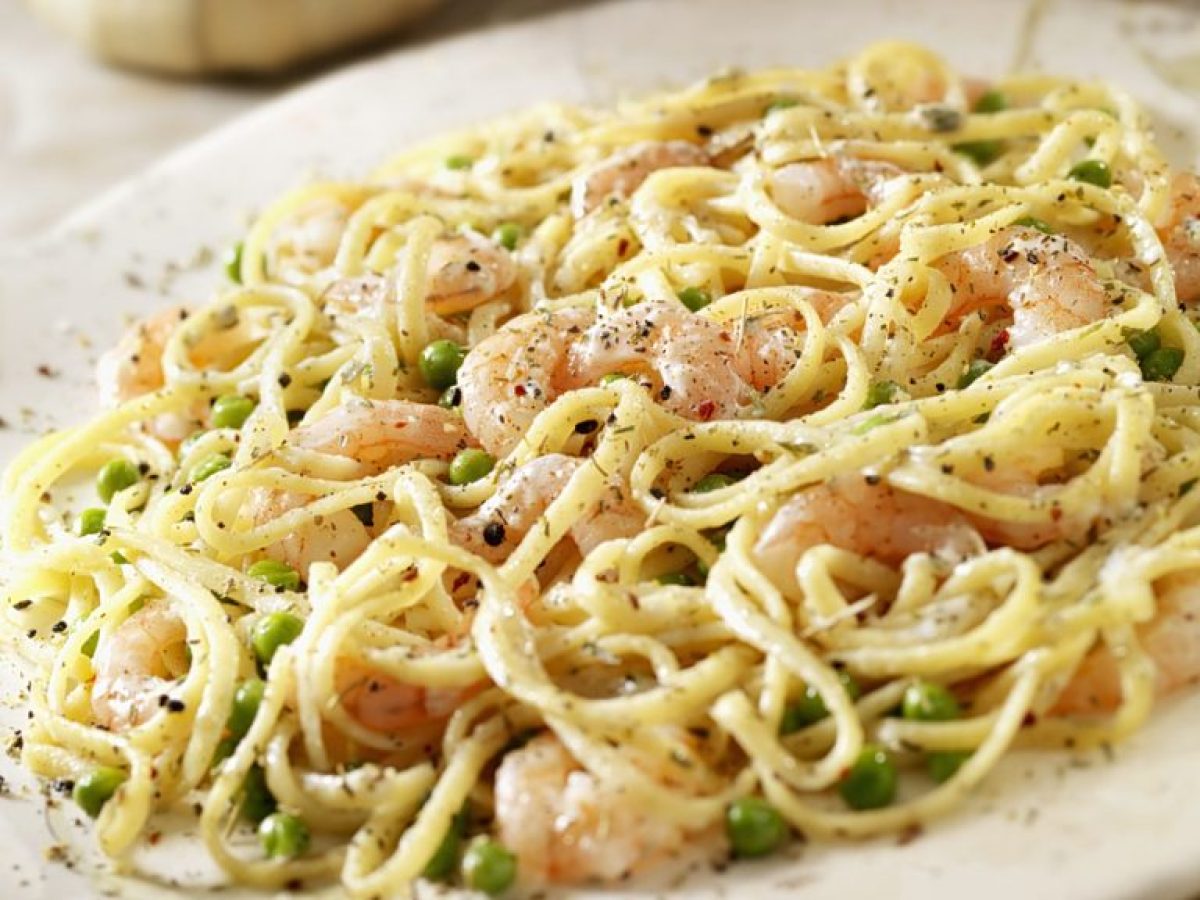 Λιvγκουίνι με γαρίδες και αρακά