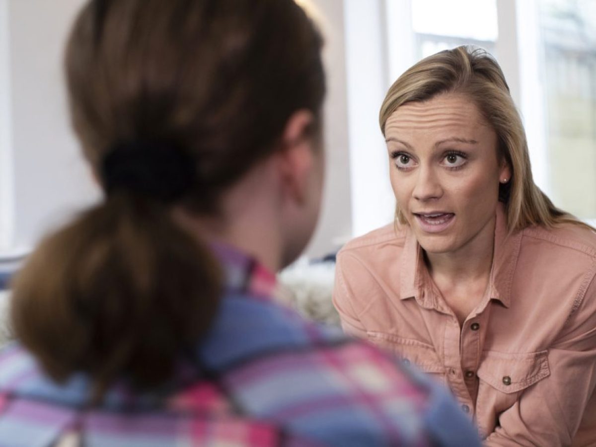 Μας γερνάνε πριν την ώρα μας οι άνθρωποι που μας δημιουργούν συνεχώς προβλήματα