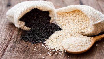 Μαύρο σουσάμι: Έχει περισσότερα οφέλη από το λευκό; Μια ειδικός εξηγεί
