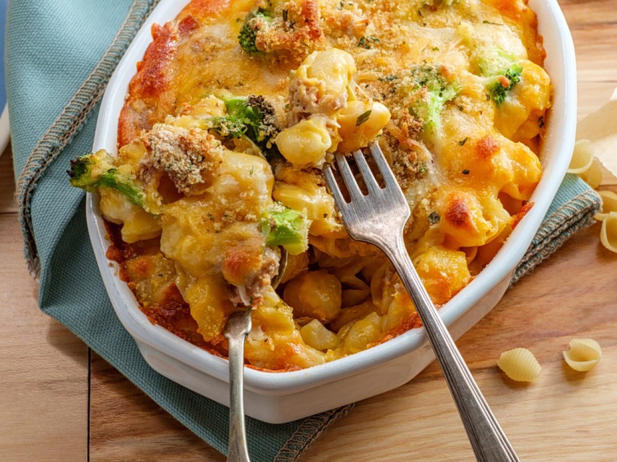 Ογκρατέν με τόνο και μπρόκολο