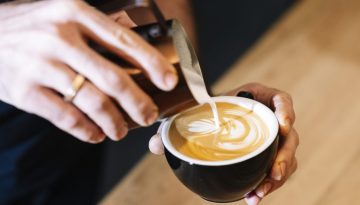 Παρενέργειες καφέ: Ποιες είναι και πότε εκδηλώνονται – Οι καθοριστικοί παράγοντες