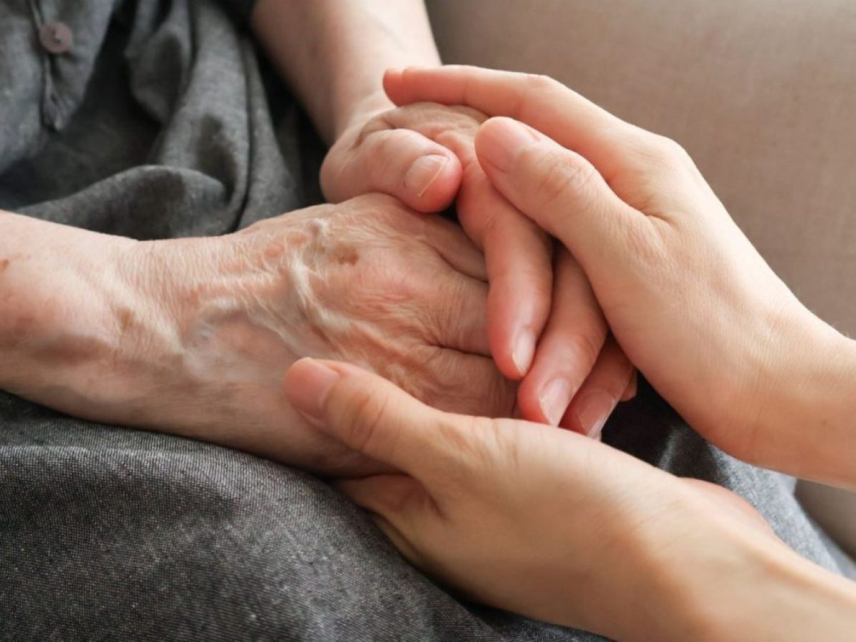 Πώς θα συμφωνήσετε με τα αδέρφια σας για τη φροντίδα των ηλικιωμένων γονιών