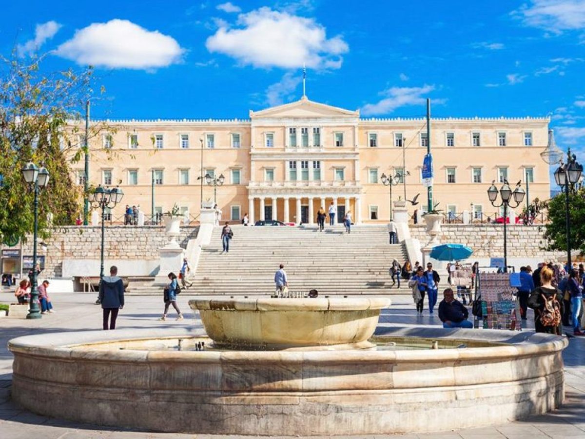 Πρεμιέρα Σκλαβενίτη στο Σύνταγμα με «Food to Go»