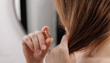 Συμπληρώματα διατροφής: Ποια είναι τα καλύτερα για υγιή και λαμπερά μαλλιά