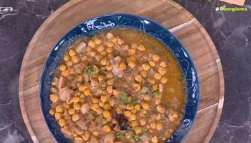 Σουπιές με ρεβίθια