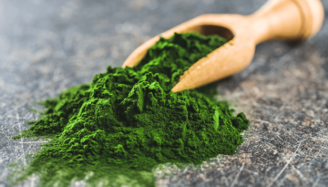 Σπιρουλίνα: Τι είναι και πώς να την εντάξεις στη διατροφή σου