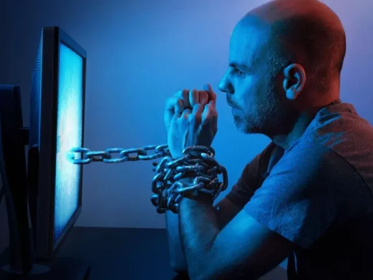 Τι σχέση έχει η πορνογραφία με την κατάθλιψη στους άνδρες;