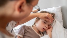 COVID-19-i-nea-parallagi-Cicada