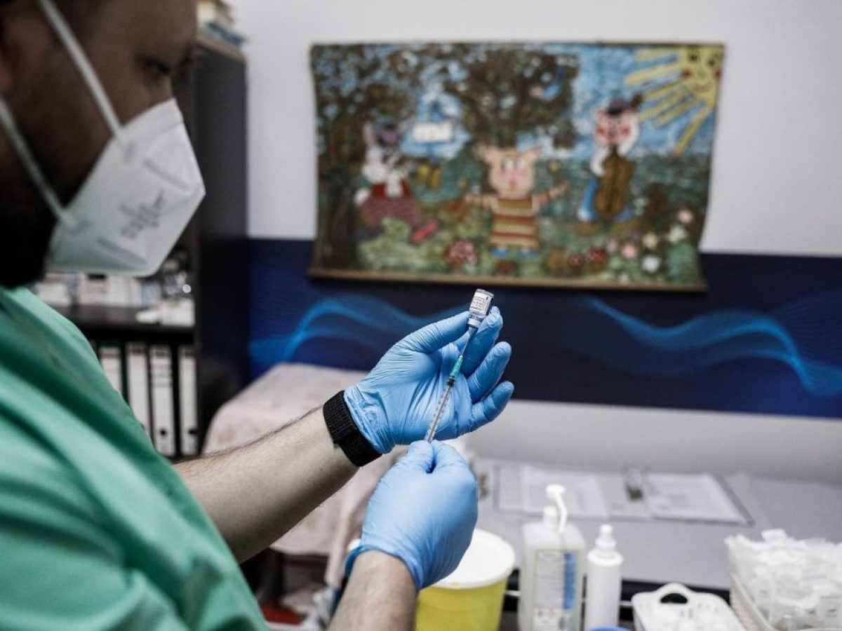 Εμβολιασμός: Η πιο ισχυρή ασπίδα της Δημόσιας Υγείας – Περίπου έξι ζωές σώζονται ανά λεπτό