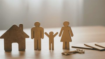 Η Ελλάδα μπροστά στη δημογραφική πρόκληση – Στο προσκήνιο η ανάγκη για άμεσες λύσεις