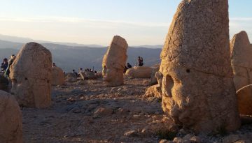 &Kappa;&alpha;&rho;&alpha;&chi;ά&nu; &Tau;&epsilon;&pi;έ: &Alpha;&rho;&chi;&alpha;&iota;&omicron;&lambda;ό&gamma;&omicron;&iota; &lambda;έ&nu;&epsilon; ό&tau;&iota; &beta;&rho;ή&kappa;&alpha;&nu; &tau;&eta; &delta;&iota;&alpha;&tau;&rho;&omicron;&phi;ή-έ&kappa;&pi;&lambda;&eta;&xi;&eta; &tau;&omega;&nu; &kappa;&alpha;&tau;&omicron;ί&kappa;&omega;&nu; &pi;&rho;&iota;&nu; &alpha;&pi;ό 12.000 &chi;&rho;ό&nu;&iota;&alpha; (Photo)