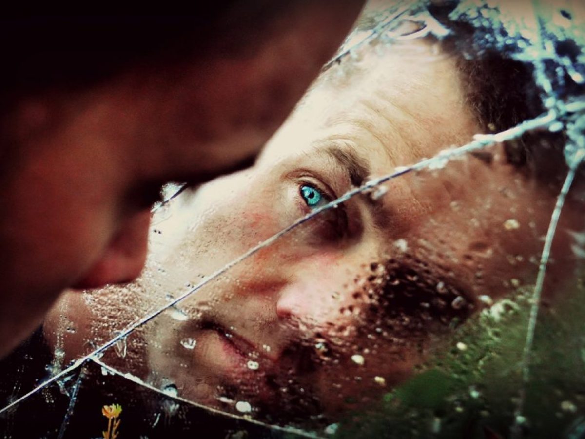 Ναρκισσιστές: 9 υποτιμητικές φράσεις που χρησιμοποιούν