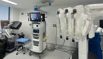 Ο καθοριστικός ρόλος της ρομποτικής χειρουργικής στις επεμβάσεις – «Ένας στους δέκα ανθρώπους θα εμφανίσει κάποια μορφή κήλης στη ζωή του»