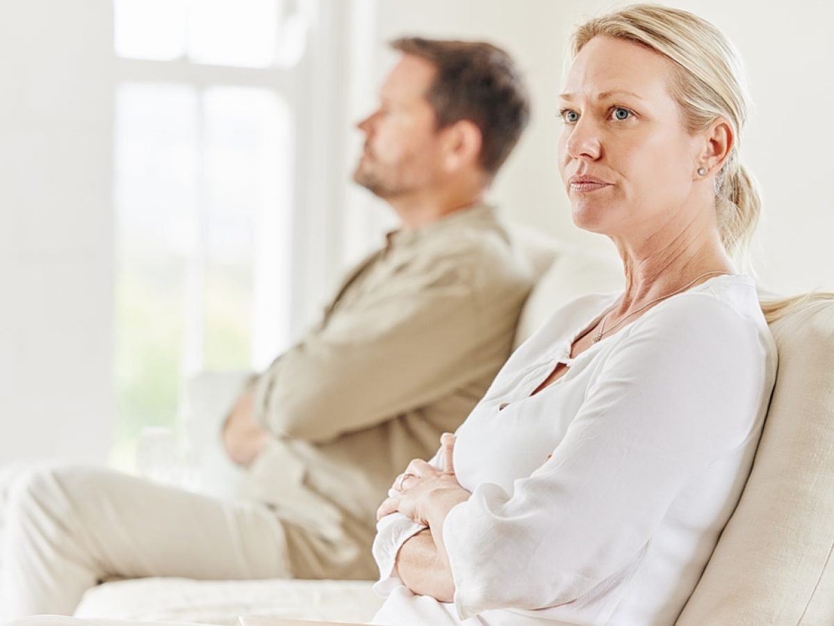 Όταν η σιωπή γίνεται… χρέος: Γιατί οι συζητήσεις που αποφεύγετε συσσωρεύονται