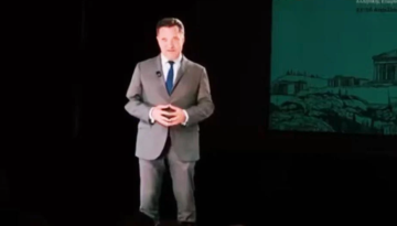 Άδωνις Γεωργιάδης: Εμφάνιση με ολόγραμμα σε συνέδριο του ΕΚΑΒ