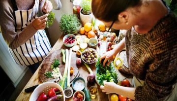 Superfoods: Πώς να ενισχύσετε το ανοσοποιητικό σας με τη διατροφή
