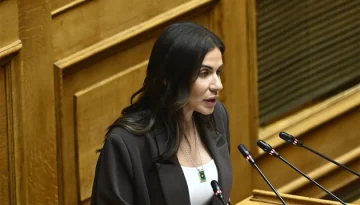 Ελένη Βατσινά: Οικονομική “θηλιά” η πολιτική της Κυβέρνησης στους φυσικοθεραπευτές