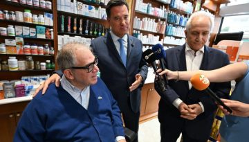Άδωνις Γεωργιάδης: Παρουσίασε live τη νέα διαδικασία παραλαβής των ΦΥΚ από τα ιδιωτικά φαρμακεία