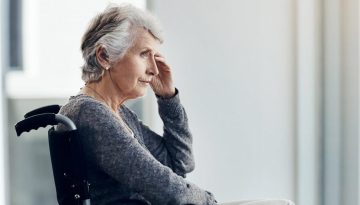&Gamma;&upsilon;&nu;&alpha;ί&kappa;&epsilon;&sigmaf; &mu;&epsilon; &Pi;ά&rho;&kappa;&iota;&nu;&sigma;&omicron;&nu; &epsilon;ί&nu;&alpha;&iota; &pi;&iota;&omicron; &pi;&iota;&theta;&alpha;&nu;ό &nu;&alpha; &epsilon;&mu;&phi;&alpha;&nu;ί&zeta;&omicron;&upsilon;&nu; &alpha;&lambda;&lambda;&alpha;&gamma;έ&sigmaf; &sigma;&tau;&omicron;&nu; &epsilon;&gamma;&kappa;έ&phi;&alpha;&lambda;&omicron; &pi;&omicron;&upsilon; &sigma;&upsilon;&nu;&delta;έ&omicron;&nu;&tau;&alpha;&iota; &mu;&epsilon; &tau;&eta; &nu;ό&sigma;&omicron; Alzheimer