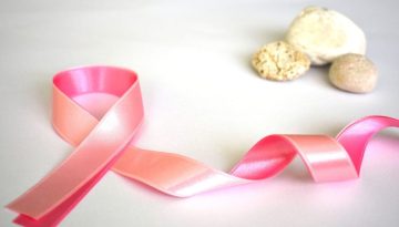 &Kappa;&alpha;&rho;&kappa;ί&nu;&omicron;&sigmaf; &tau;&omicron;&upsilon; &mu;&alpha;&sigma;&tau;&omicron;ύ: &Delta;ύ&omicron; &nu;έ&alpha; &phi;ά&rho;&mu;&alpha;&kappa;&alpha; &alpha;&lambda;&lambda;ά&zeta;&omicron;&upsilon;&nu; &tau;&alpha; &delta;&epsilon;&delta;&omicron;&mu;έ&nu;&alpha; &kappa;&alpha;&iota; &delta;ί&nu;&omicron;&upsilon;&nu; &epsilon;&lambda;&pi;ί&delta;&epsilon;&sigmaf;