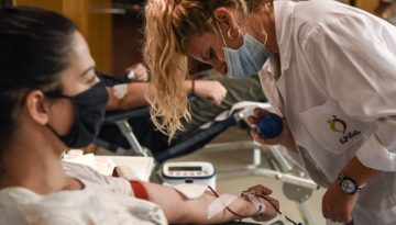 &Mu;&iota;&alpha; &mu;&omicron;&nu;ά&delta;&alpha; &alpha;ί&mu;&alpha;&tau;&omicron;&sigmaf; &mu;&pi;&omicron;&rho;&epsilon;ί &nu;&alpha; &sigma;ώ&sigma;&epsilon;&iota; &tau;&rho;&epsilon;&iota;&sigmaf; &zeta;&omega;έ&sigmaf; &ndash; &Epsilon;&theta;&epsilon;&lambda;&omicron;&nu;&tau;&iota;&kappa;ή &alpha;&iota;&mu;&omicron;&delta;&omicron;&sigma;ί&alpha; &sigma;&tau;&omicron; &Mu;&epsilon;&tau;&rho;ό &Sigma;&upsilon;&nu;&tau;ά&gamma;&mu;&alpha;&tau;&omicron;&sigmaf; &sigma;ή&mu;&epsilon;&rho;&alpha; &kappa;&alpha;&iota; &alpha;ύ&rho;&iota;&omicron;