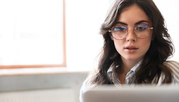 Burnout: &Omicron;&iota; 4 &sigma;&upsilon;&nu;ή&theta;&epsilon;&iota;&epsilon;&sigmaf; &pi;&omicron;&upsilon; &alpha;&delta;&epsilon;&iota;ά&zeta;&omicron;&upsilon;&nu; &tau;&eta;&nu; &psi;&upsilon;&chi;&iota;&kappa;ή &sigma;&alpha;&sigmaf; &epsilon;&nu;έ&rho;&gamma;&epsilon;&iota;&alpha; | Vita.gr