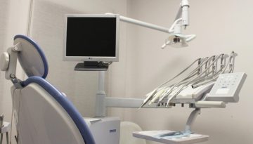 EL &ndash; Ά&mu;&epsilon;&sigma;&eta; &pi;&alpha;&rho;έ&mu;&beta;&alpha;&sigma;&eta; &gamma;&iota;&alpha; &tau;&eta;&nu; &alpha;&nu;&alpha;&beta;ά&theta;&mu;&iota;&sigma;&eta; &tau;&eta;&sigmaf; &sigma;&tau;&omicron;&mu;&alpha;&tau;&iota;&kappa;ή&sigmaf; &upsilon;&gamma;&epsilon;ί&alpha;&sigmaf; &zeta;&eta;&tau;ά &eta; &Epsilon;&lambda;&lambda;&eta;&nu;&iota;&kappa;ή &Omicron;&delta;&omicron;&nu;&tau;&iota;&alpha;&tau;&rho;&iota;&kappa;ή &Omicron;&mu;&omicron;&sigma;&pi;&omicron;&nu;&delta;ί&alpha;