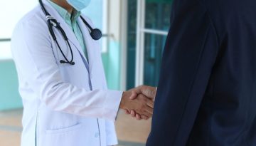 EL &ndash; &Epsilon;&Omicron;&Pi;&Alpha;&Epsilon;: &Pi;&alpha;&nu;&epsilon;&lambda;&lambda;&alpha;&delta;&iota;&kappa;ό &pi;&rho;ό&gamma;&rho;&alpha;&mu;&mu;&alpha; &phi;έ&rho;&nu;&epsilon;&iota; &pi;&iota;&omicron; &kappa;&omicron;&nu;&tau;ά &tau;&omicron;&nu; &sigma;&tau;ό&chi;&omicron; &epsilon;&xi;ά&lambda;&epsilon;&iota;&psi;&eta;&sigmaf; &tau;&eta;&sigmaf; &eta;&pi;&alpha;&tau;ί&tau;&iota;&delta;&alpha;&sigmaf; C