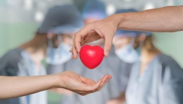 &Mu;&epsilon;&gamma;&alpha;&lambda;&epsilon;ί&omicron; &psi;&upsilon;&chi;ή&sigmaf; &sigma;&tau;&eta;&nu; &Kappa;&rho;ή&tau;&eta;: 52&chi;&rho;&omicron;&nu;&eta; &tau;&omicron;&upsilon;&rho;ί&sigma;&tau;&rho;&iota;&alpha; έ&pi;&epsilon;&sigma;&epsilon; &nu;&epsilon;&kappa;&rho;ή &sigma;&tau;&iota;&sigmaf; &delta;&iota;&alpha;&kappa;&omicron;&pi;έ&sigmaf; &tau;&eta;&sigmaf; &kappa;&alpha;&iota; &chi;&alpha;&rho;ί&zeta;&epsilon;&iota; &tau;&eta; &zeta;&omega;ή &sigma;&epsilon; 3 &alpha;&nu;&theta;&rho;ώ&pi;&omicron;&upsilon;&sigmaf;