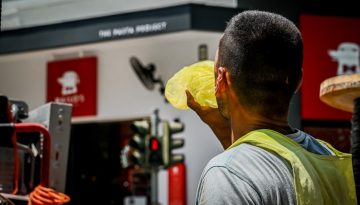EL &ndash; &Omicron;&iota; &kappa;&alpha;ύ&sigma;&omega;&nu;&epsilon;&sigmaf; &alpha;&upsilon;&xi;ά&nu;&omicron;&upsilon;&nu; &tau;&eta; &theta;&nu;&eta;&tau;ό&tau;&eta;&tau;&alpha; &alpha;&pi;ό &kappa;&alpha;&rho;&delta;&iota;&alpha;&gamma;&gamma;&epsilon;&iota;&alpha;&kappa;ά &nu;&omicron;&sigma;ή&mu;&alpha;&tau;&alpha;- 8 &pi;&rho;&alpha;&kappa;&tau;&iota;&kappa;ά tips &pi;&rho;&omicron;&sigma;&tau;&alpha;&sigma;ί&alpha;&sigmaf;